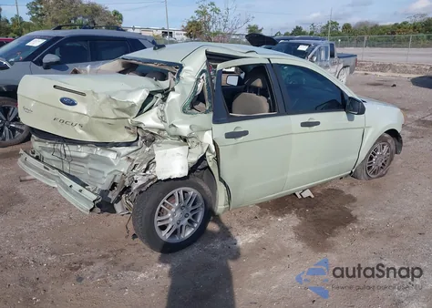 2010 Ford Focus Se z USA, uszkodzony, nr VIN 1FAHP3FN9AW292352